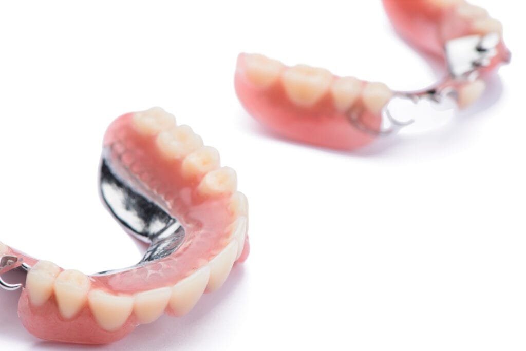 Set of full dentures used after a full mouth clearance