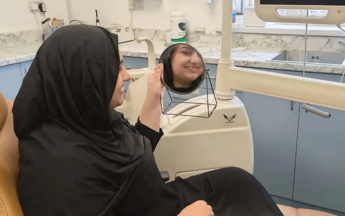 Cosmetic dentistry: smile makeovers, veneers and whitening